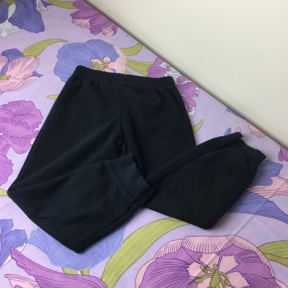EUC Carter’s 2 Pc Set Flannel Sweatshirt & Pants